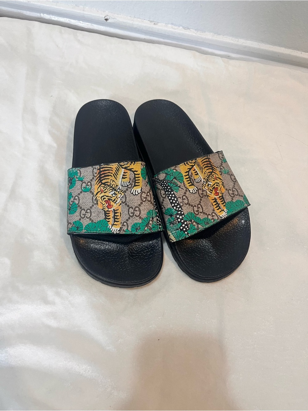 Gucci Black Slide Sandals with Tiger Print and Green Accents